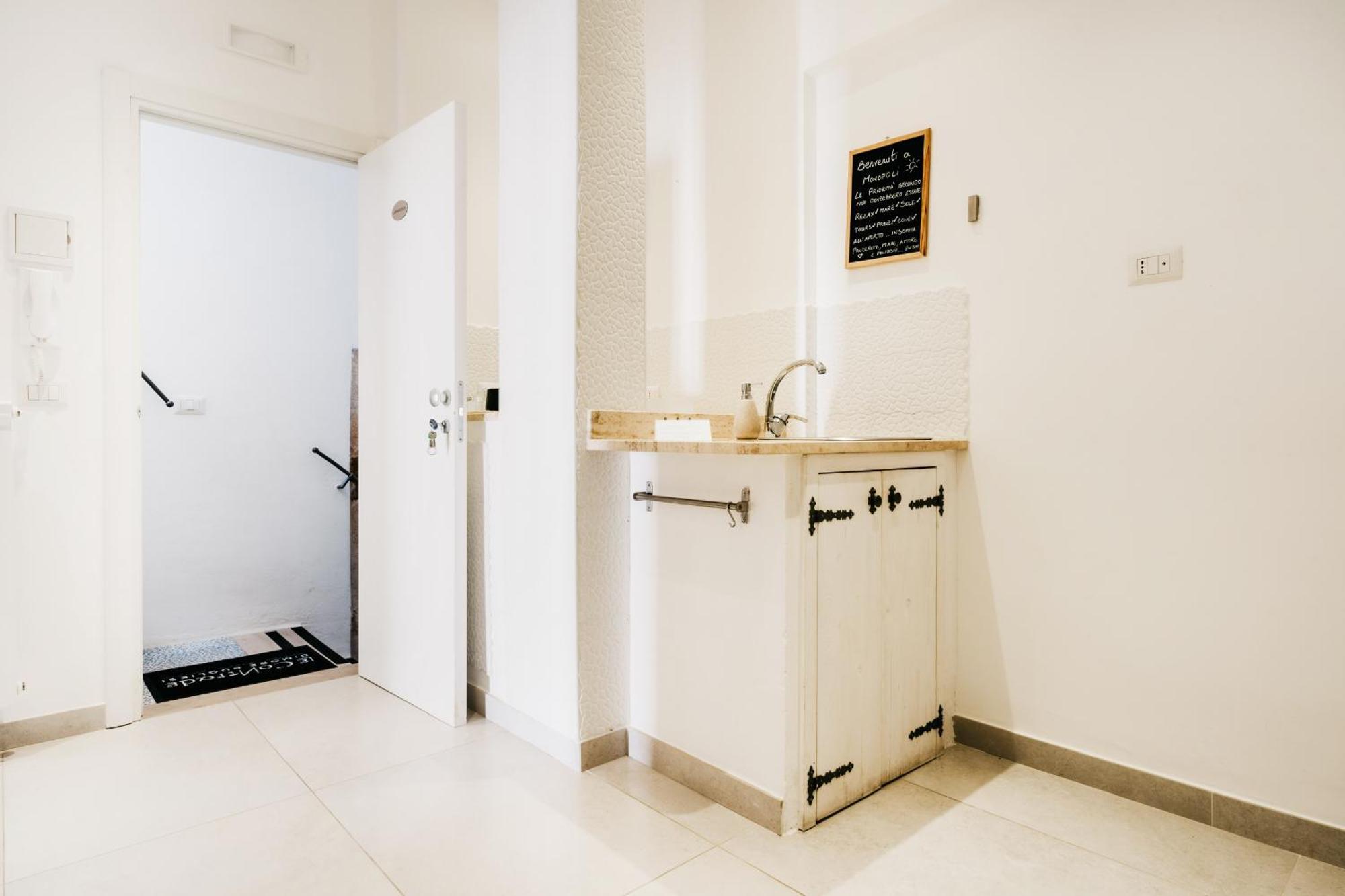 Le Contrade Chiasso Cafaro Hotel Monopoli Exterior photo